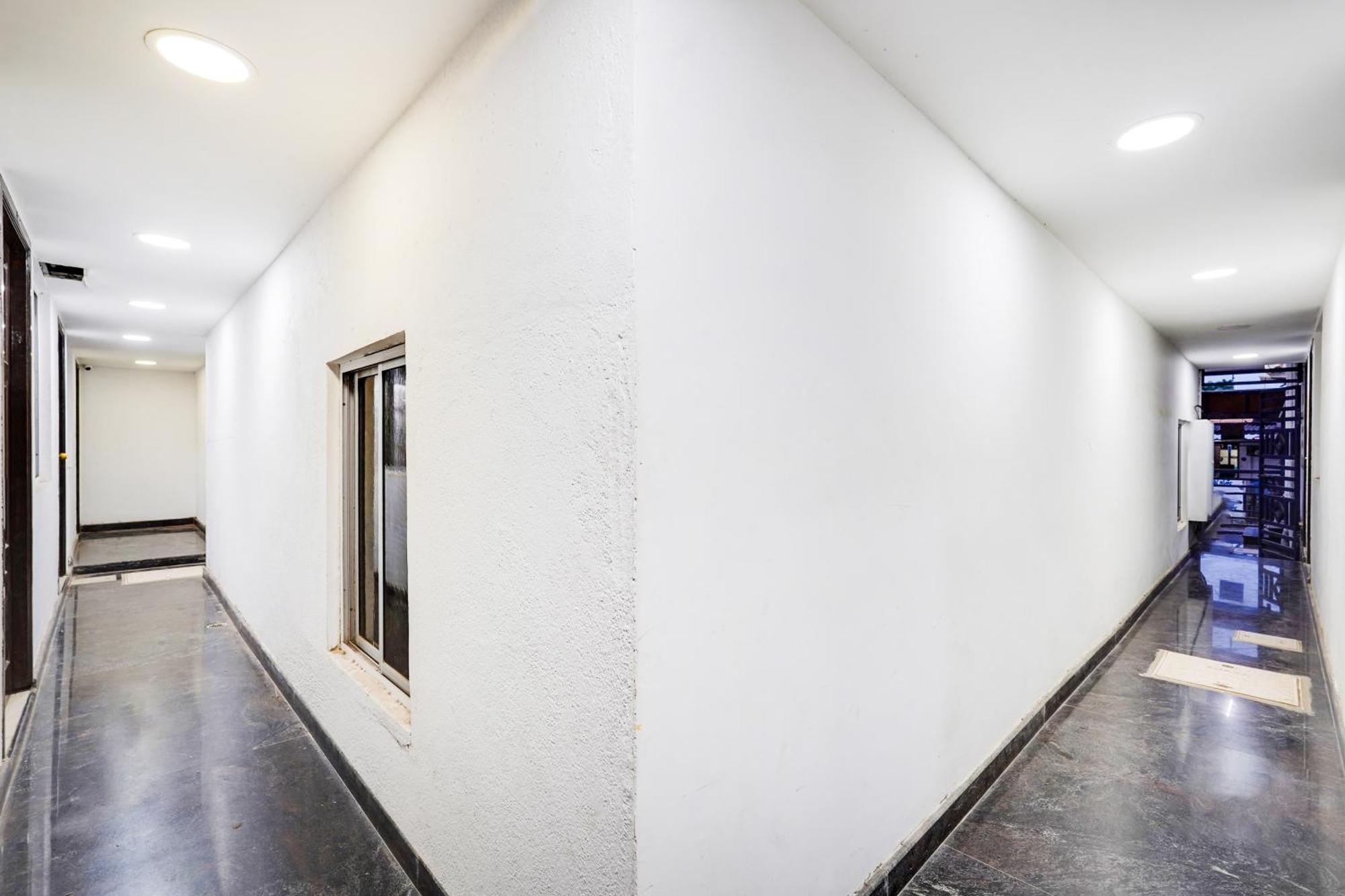 Super Hotel O Kalaingar Nagar Padappai Eksteriør bilde